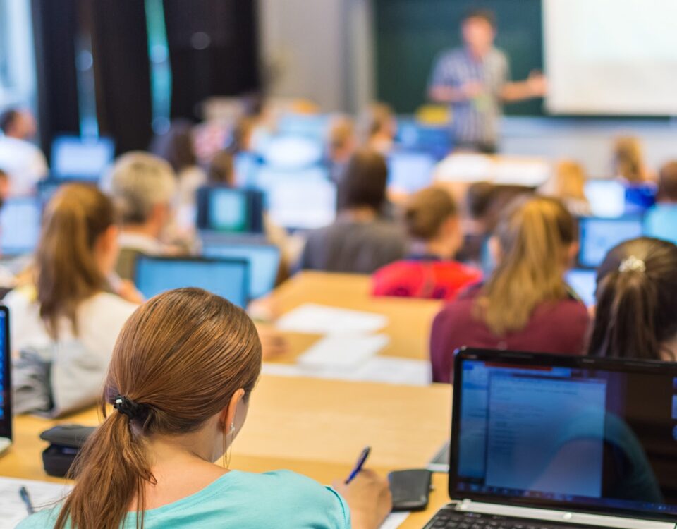 classroom computers glasgow clyde college